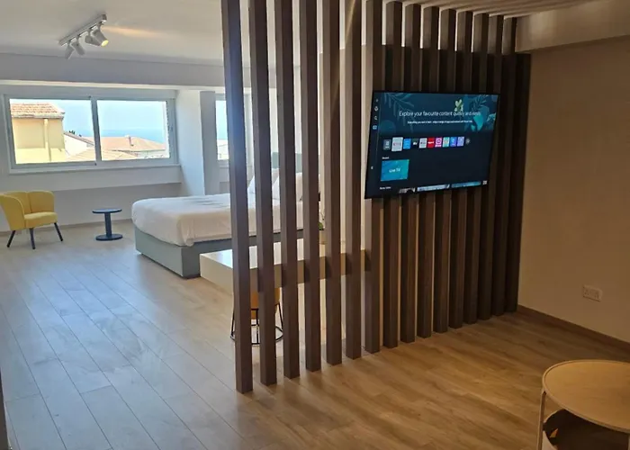 Old Town 63 * パ フォス