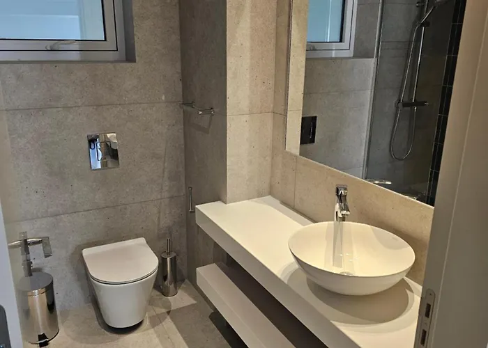 Old Town 63 * パ フォス